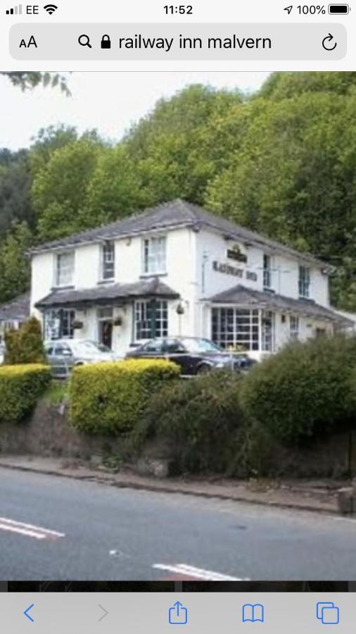 Railway Inn Malvern Wells Exterior photo